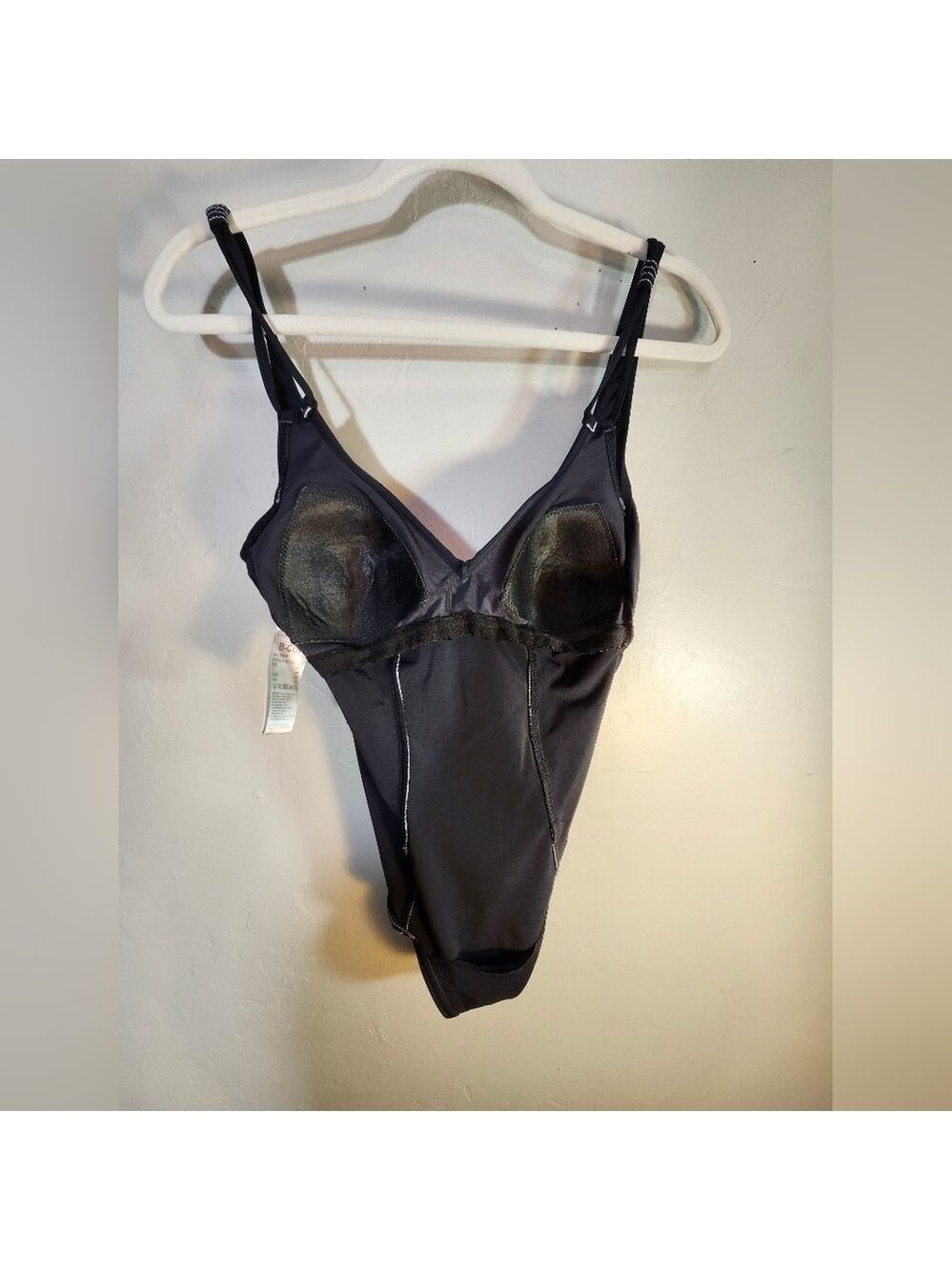 Sun Flair Black One-Piece Swimsuit with White Trim B- Cup Sz 6 - Picture 6 of 7